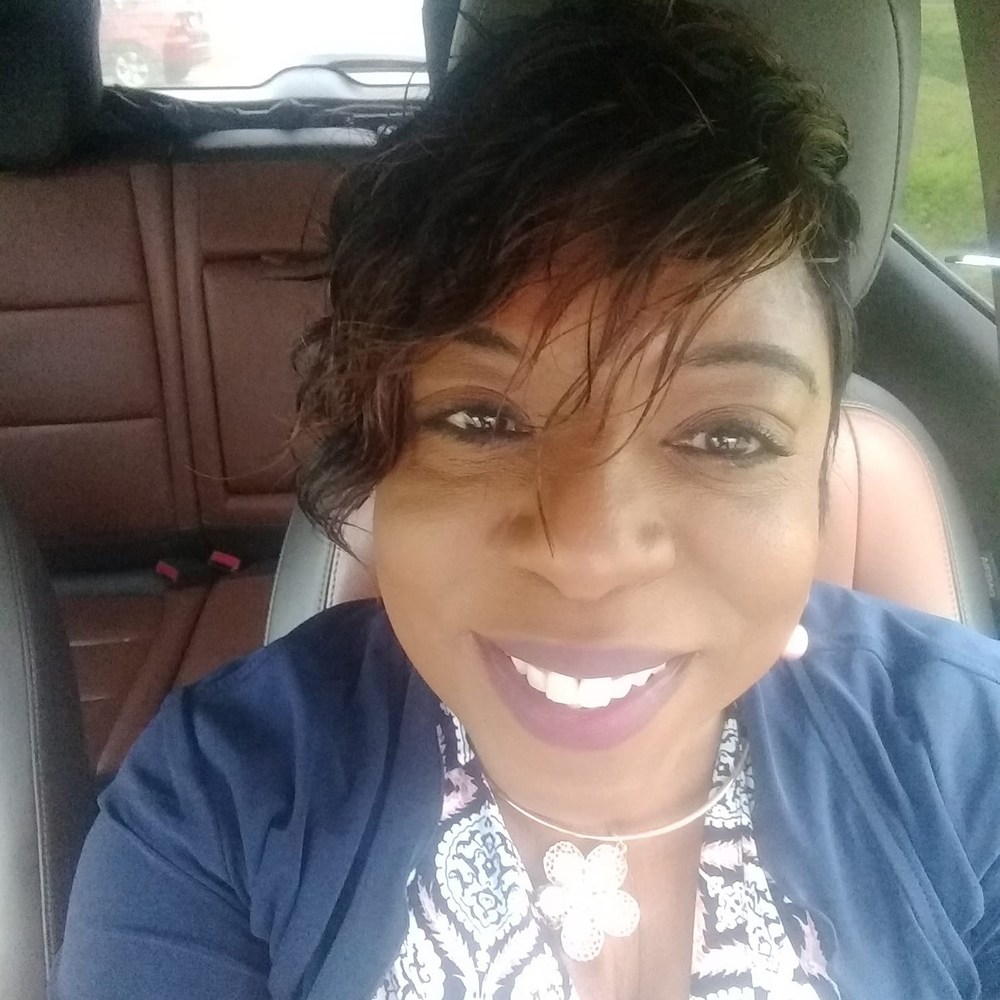 Meet your Posher, Sharon
